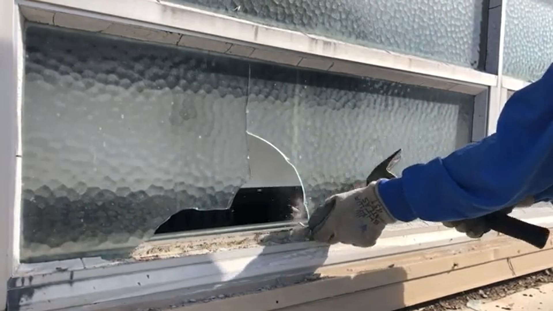 Installation Vitrier Saint Just Saint Rambert urgence